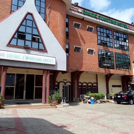 Divine Fountain Hotel Ajao Estate Lagos Exteriör bild